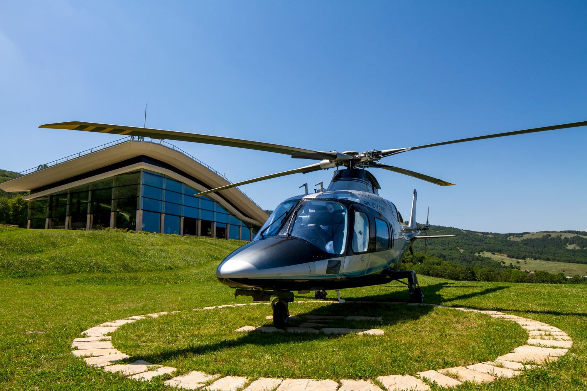 Leonardo AW139